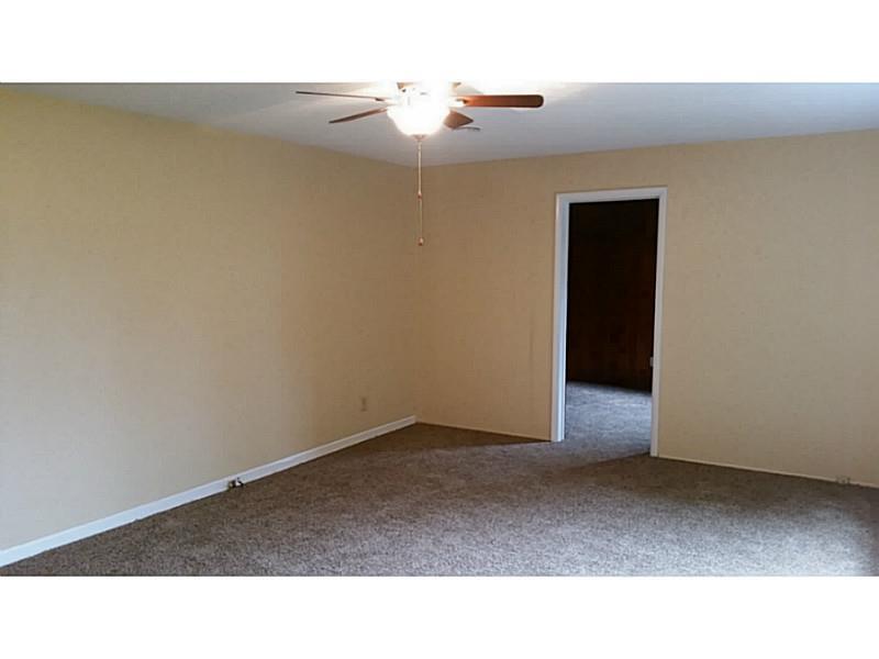 5571 Dayton Springfield Road Springfield, OH 45502 - Photo 3 of 11 Gallery Image 3