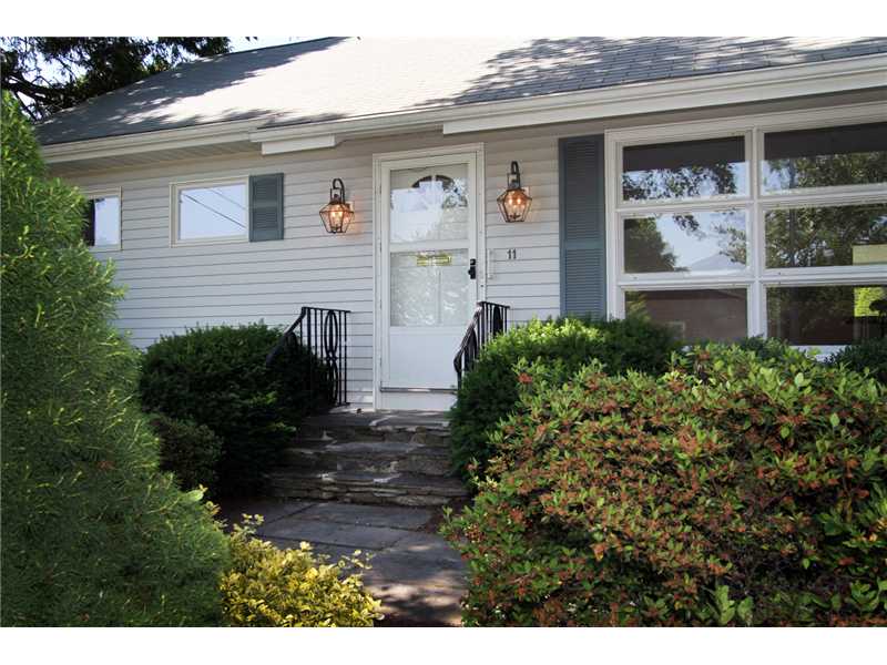 11 Sherwood Road Middletown, RI 02842 - Photo 3 of 22 Exterior Front.