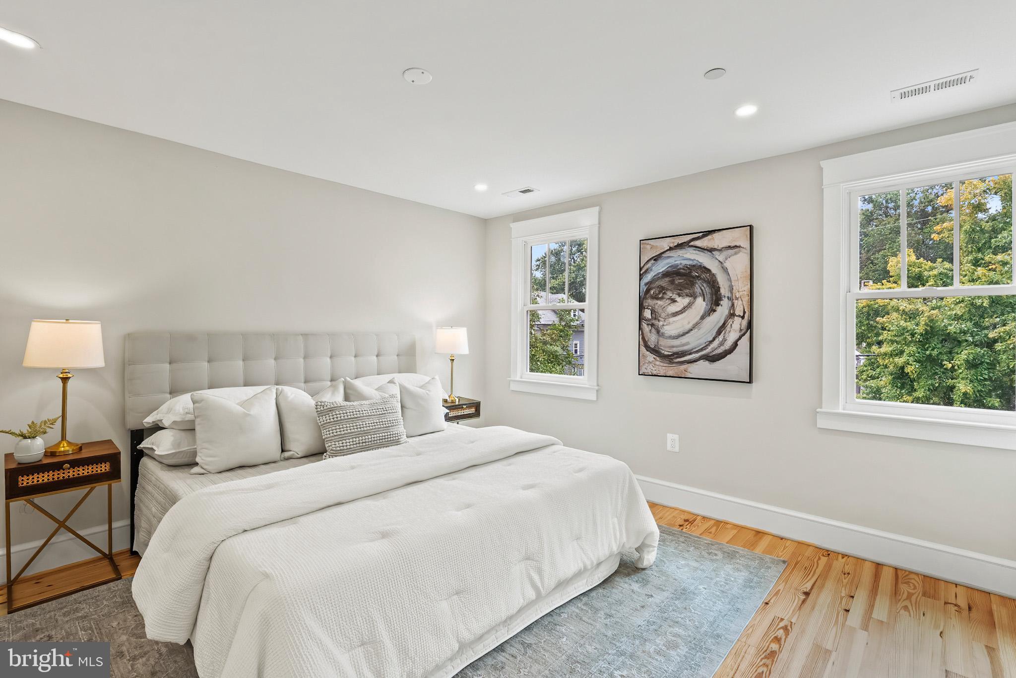 48 Murray Avenue Annapolis, MD 21401 - Photo 20 of 39 a bedroom with a bed and a window