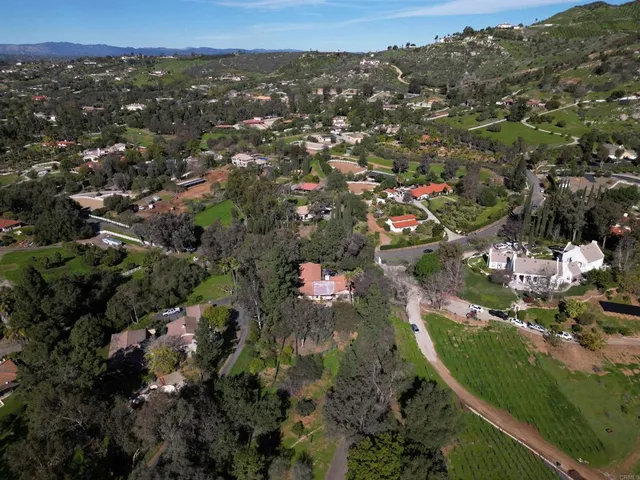 $1,275,000 | 7239 VÃa Mariposa Sur, Bonsall, CA 92003