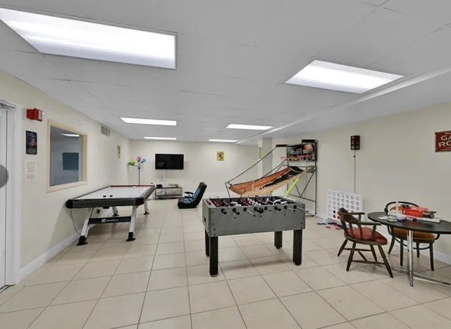 $389,000 | 111 Briny Avenue, Unit 1909, Pompano Beach, FL 33062