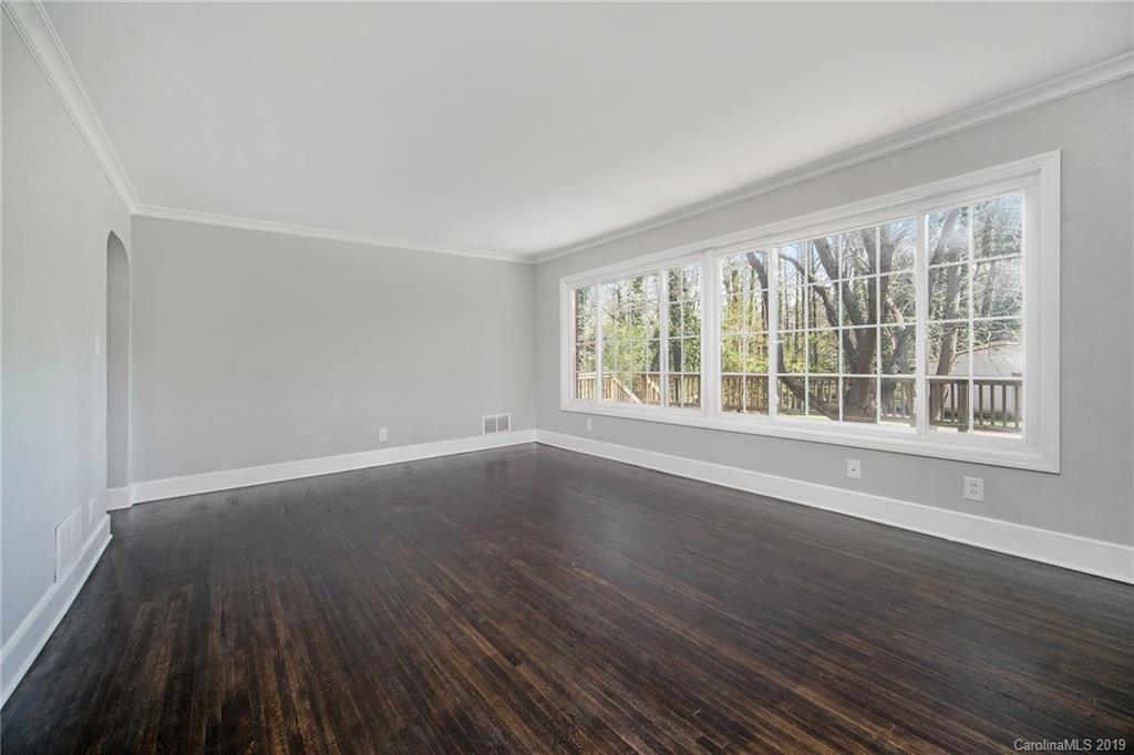 6604 Williams Road, Unit J Charlotte, NC 28215 - Photo 12 of 30 Gallery Image 12