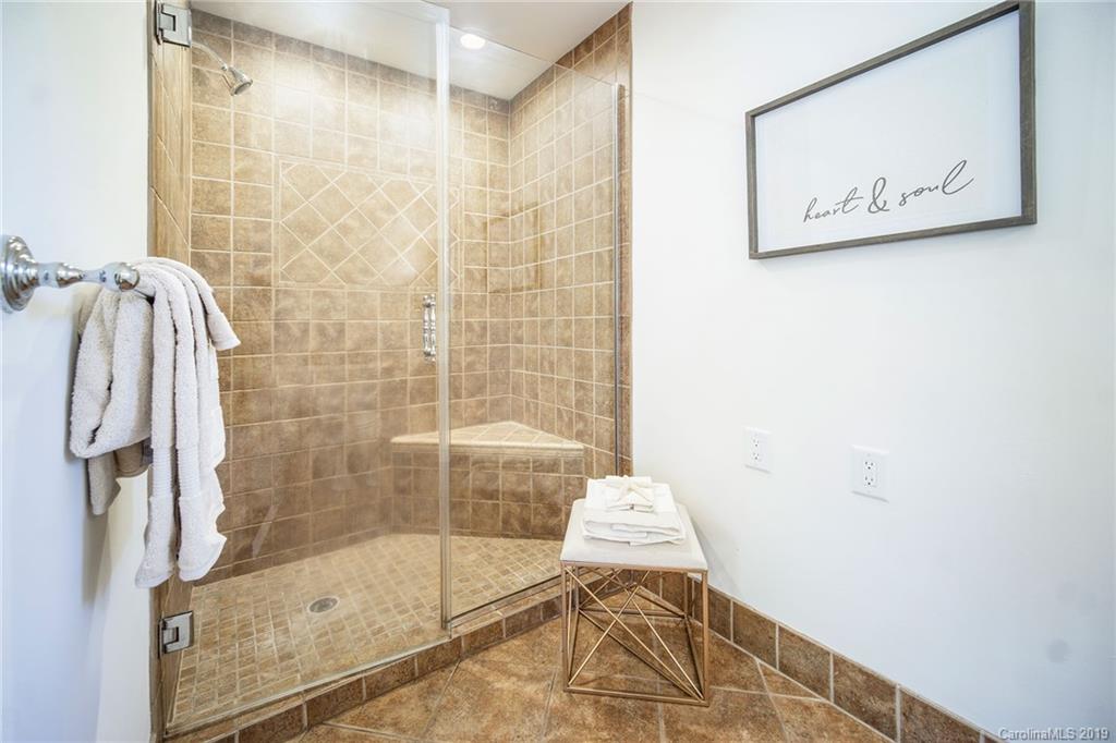 6604 Williams Road, Unit J Charlotte, NC 28215 - Photo 17 of 30 Gallery Image 17
