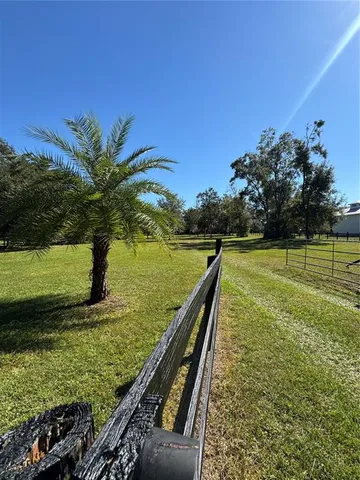 a view of a tennis court