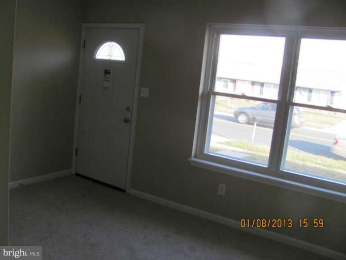 126 Haverhill Road Joppa, MD 21085 - Photo 3 of 21 Living Room Entrance