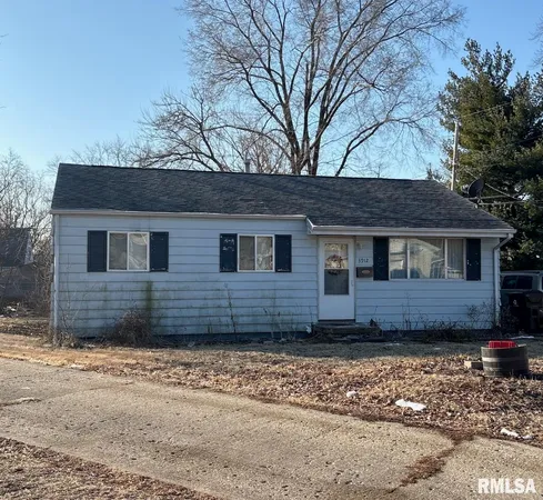 $89,000 | 3912 North St Joseph's Court, Peoria Heights, IL 61616