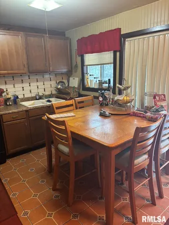 $89,000 | 3912 North St Joseph's Court, Peoria Heights, IL 61616