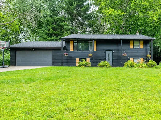 $360,000 | 5975 Bonanza Drive, Stevensville, MI 49127