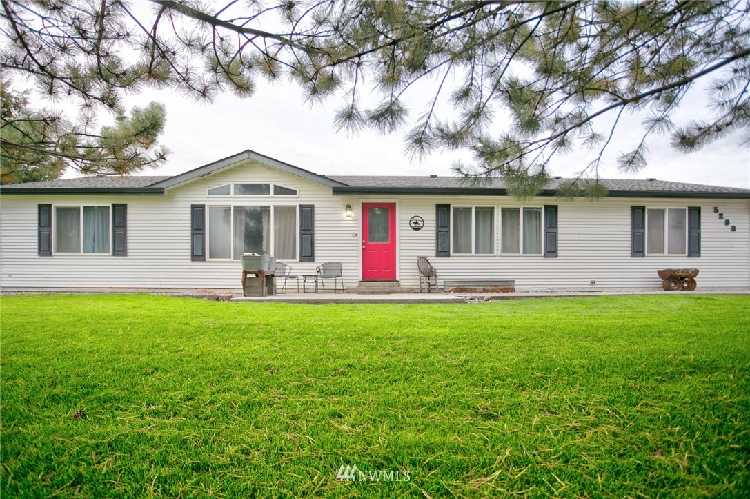 5298 North Frontage Road Northeast Ephrata, WA 98823 - Photo 1 of 25 Gallery Image 1