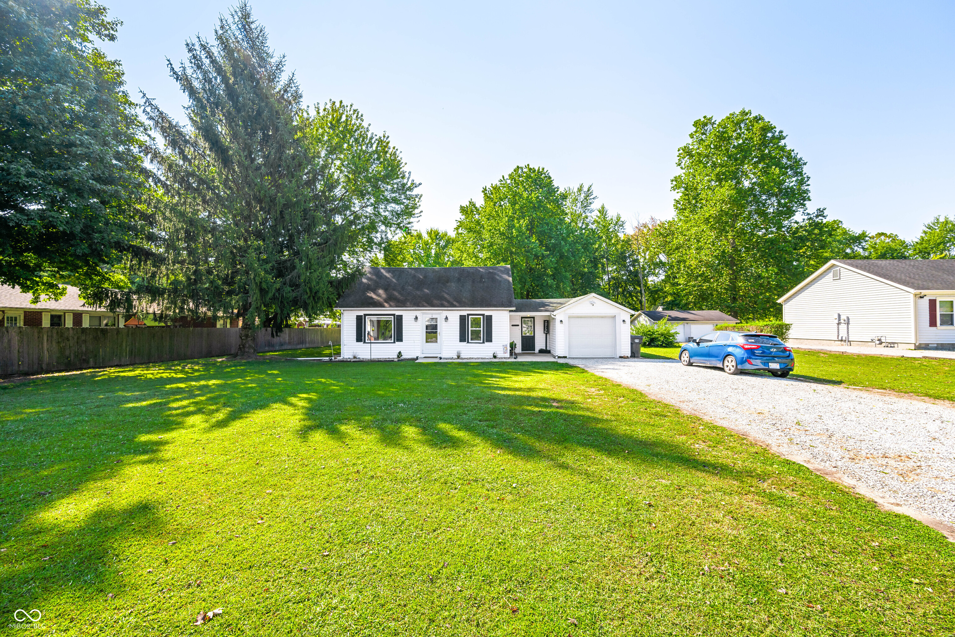 720 East Redding Road Seymour, IN 47274 - Photo 4 of 57