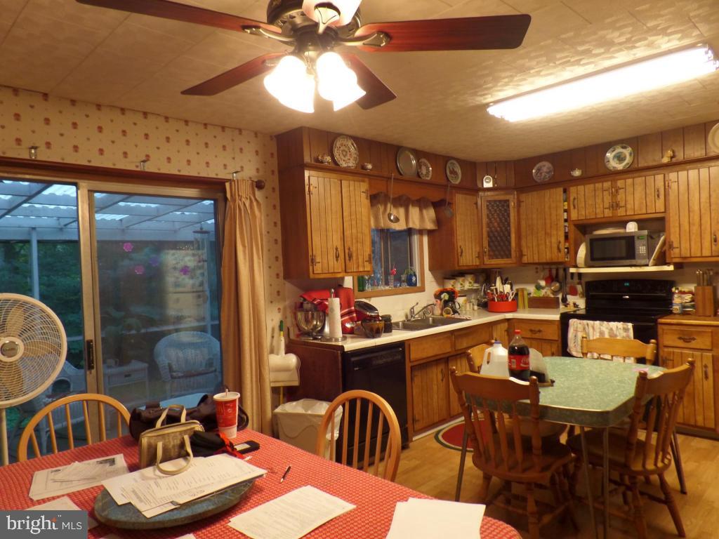 201 Timber Road Lebanon, PA 17042 - Photo 4 of 26 Gallery Image 4