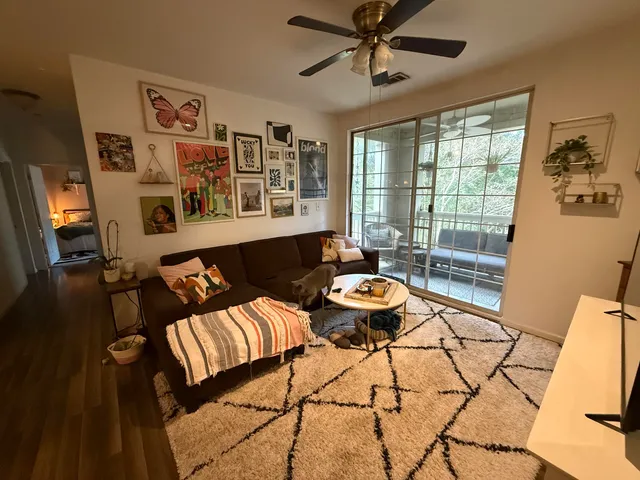 $2,000 | 1600 Long Grove Drive, Unit 226, Mount Pleasant, SC 29464