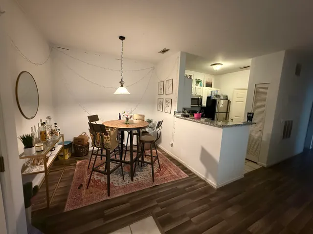 $2,000 | 1600 Long Grove Drive, Unit 226, Mount Pleasant, SC 29464