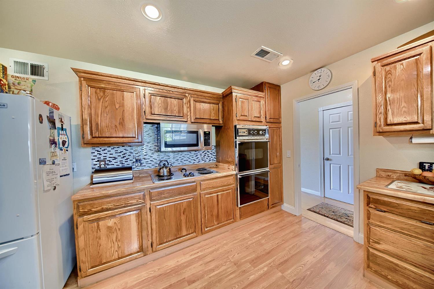 878 Alexander Street Livermore, CA 94550 - Photo 16 of 68