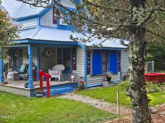 $275,000 | 123 McMahan Gibbs Road, Roan Mountain, TN 37687