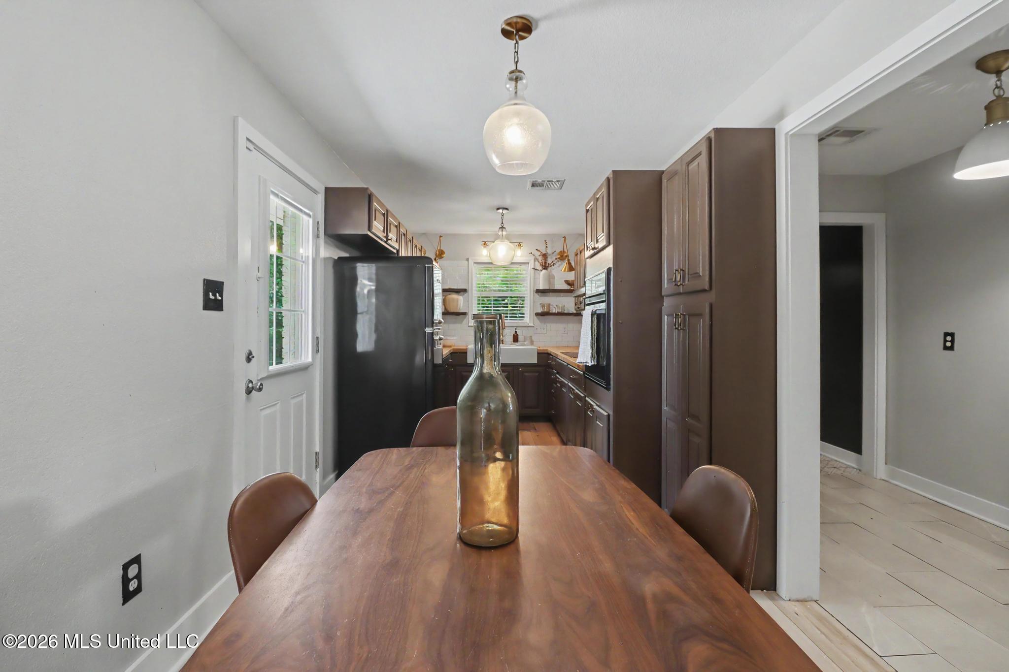 17074 Doc Lizana Road Gulfport, MS 39503 - Photo 7 of 32 eat in kitchen