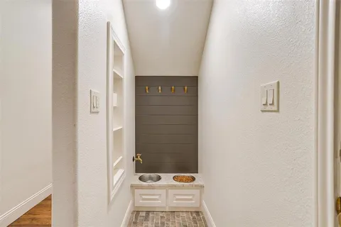 $1,075,000 | 115 Lantana Court, Poolville, TX 76487
