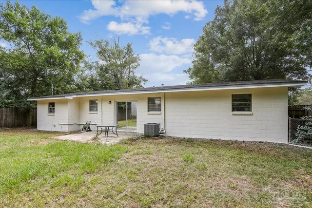 $185,000 | 918 East Montclair Road, Pensacola, FL 32505