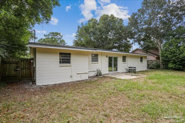 $185,000 | 918 East Montclair Road, Pensacola, FL 32505
