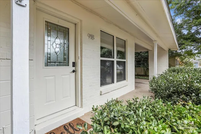 $185,000 | 918 East Montclair Road, Pensacola, FL 32505