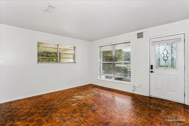 $185,000 | 918 East Montclair Road, Pensacola, FL 32505