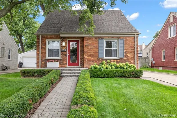 $625,000 | 559 East Southlawn Boulevard, Birmingham, MI 48009