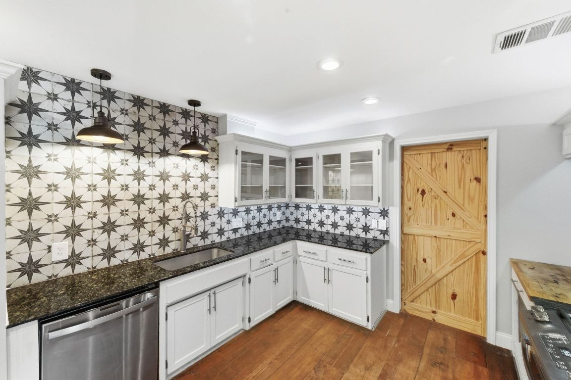 7804 Phoenix Pass Austin, TX 78737 - Photo 17 of 34