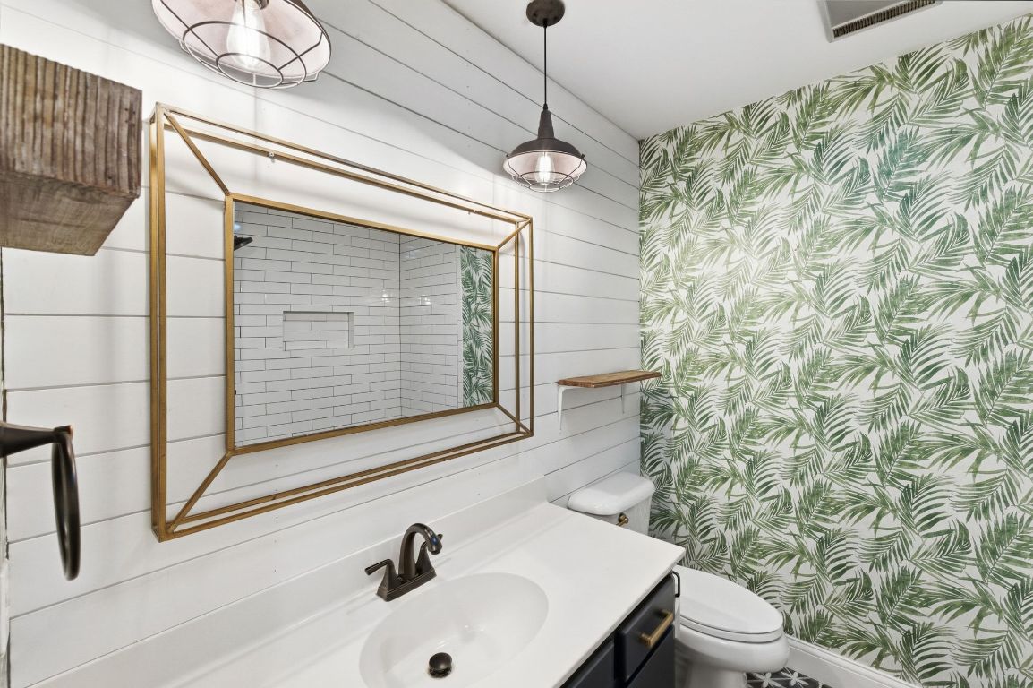 7804 Phoenix Pass Austin, TX 78737 - Photo 8 of 34