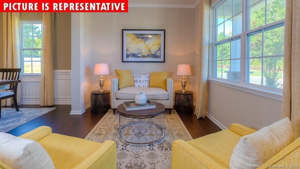 4905 Traynor Road Charlotte, NC 28216 - Photo 4 of 29 Gallery Image 4
