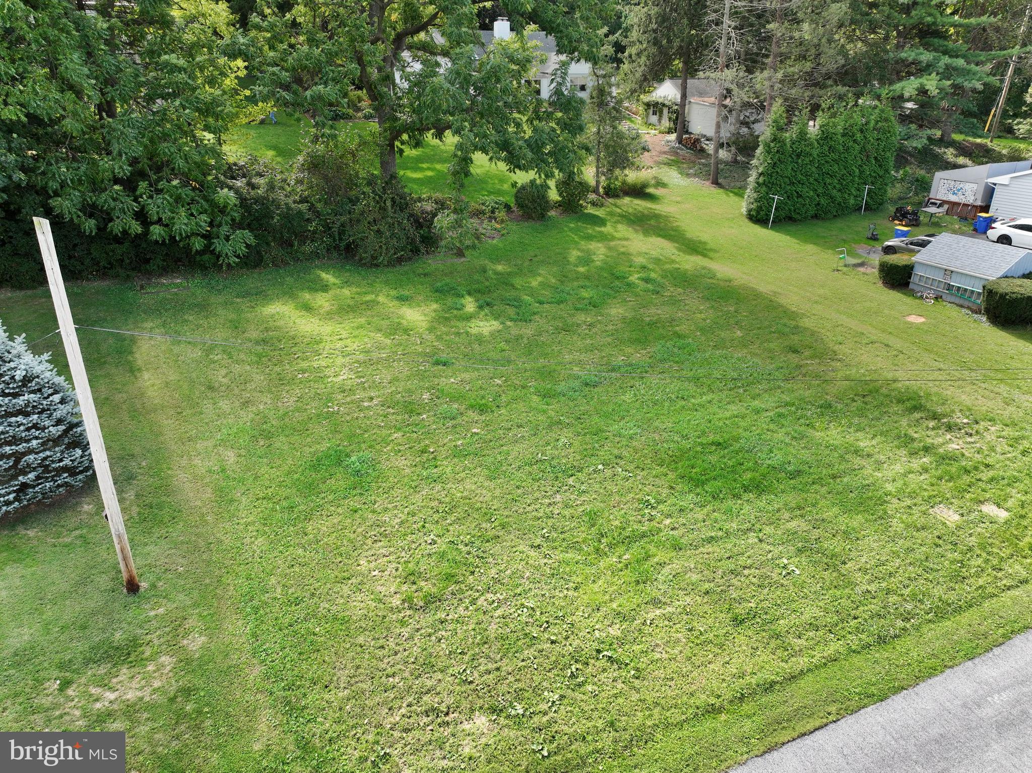 605 Hillcrest Road York, PA 17403 - Photo 2 of 9 Gallery Image 2