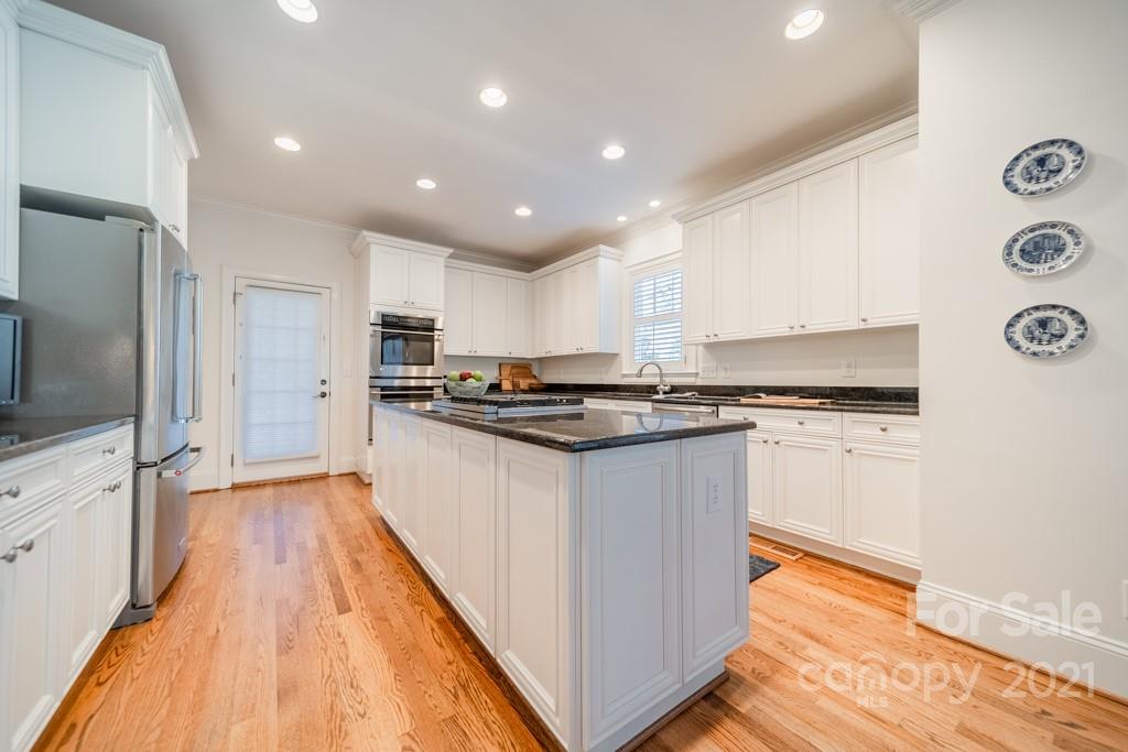 6207 Sharon Acres Road Charlotte, NC 28210 - Photo 14 of 47 Gallery Image 14