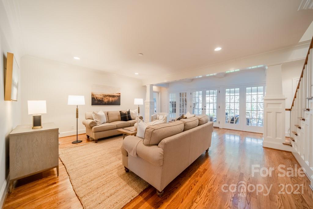 6207 Sharon Acres Road Charlotte, NC 28210 - Photo 9 of 47 Gallery Image 9