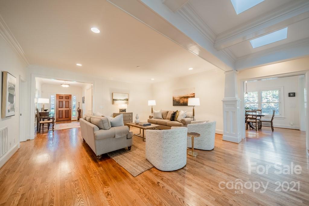 6207 Sharon Acres Road Charlotte, NC 28210 - Photo 10 of 47 Gallery Image 10