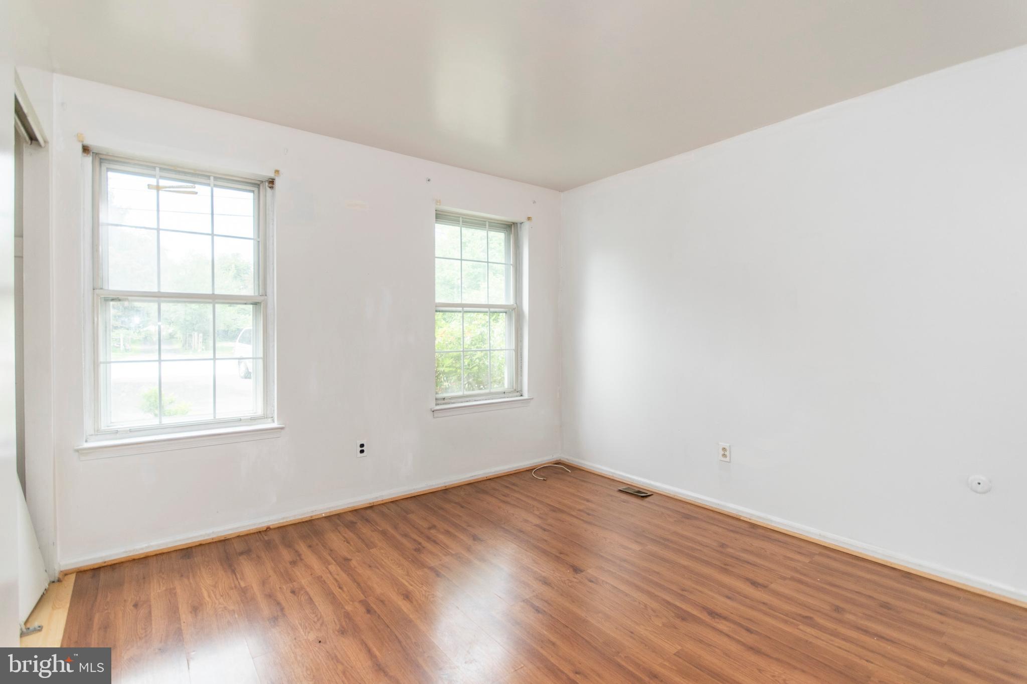 7705 Oak Lane Road Cheltenham, PA 19012 - Photo 11 of 40 Gallery Image 11