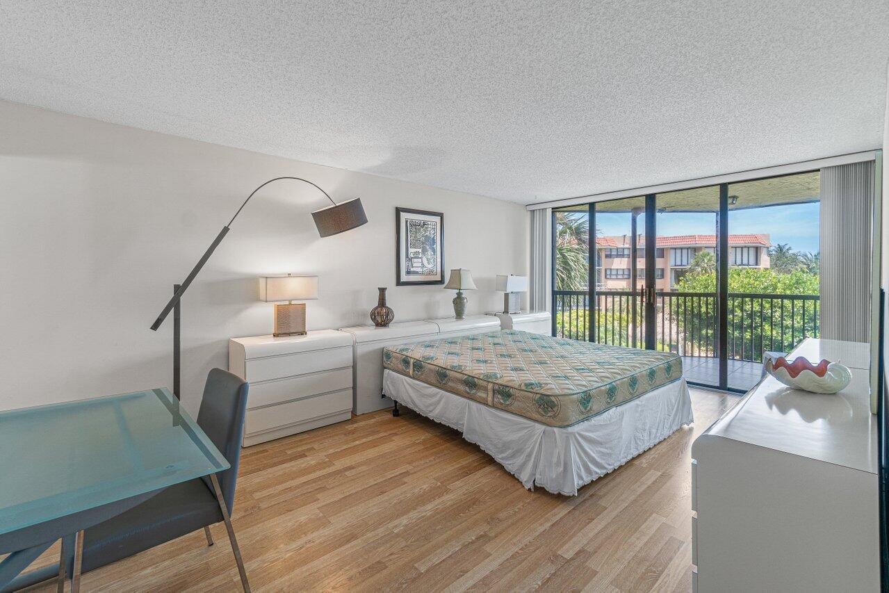 800 Jeffery Street, Unit 308 Boca Raton, FL 33487 - Photo 17 of 38 016-800JefferyStreet-BocaRaton-FL-33487-