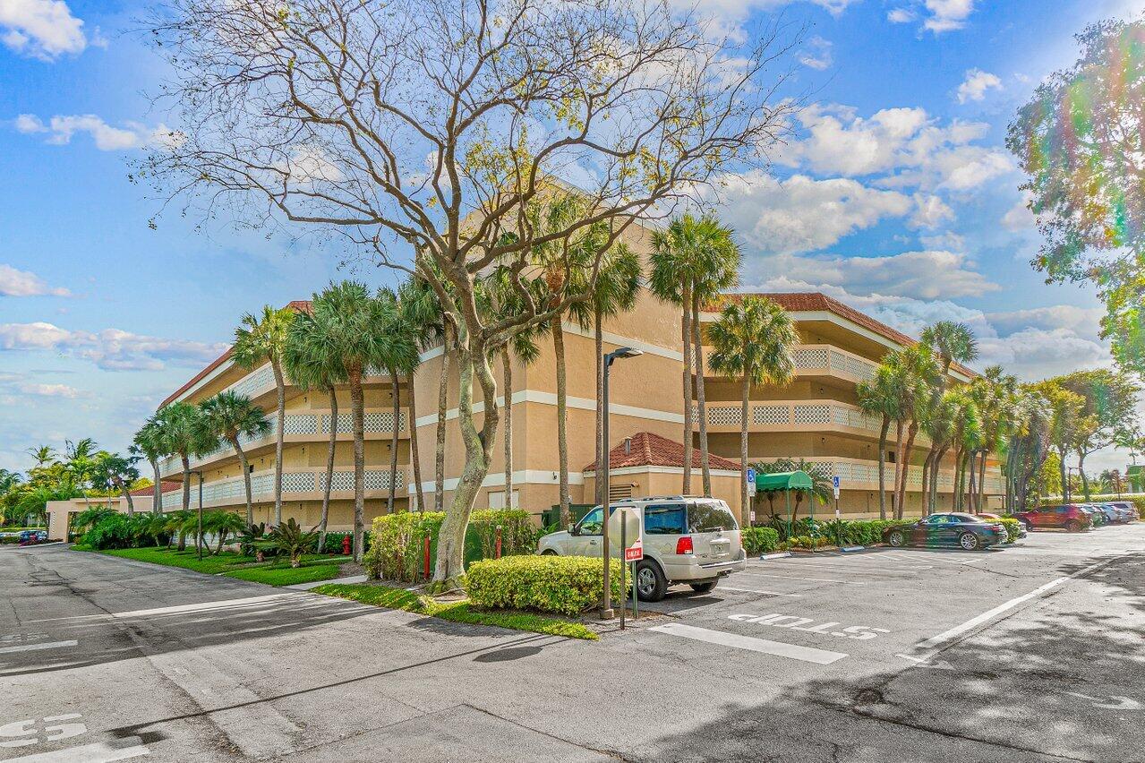 800 Jeffery Street, Unit 308 Boca Raton, FL 33487 - Photo 2 of 38 001-800JefferyStreet-BocaRaton-FL-33487-