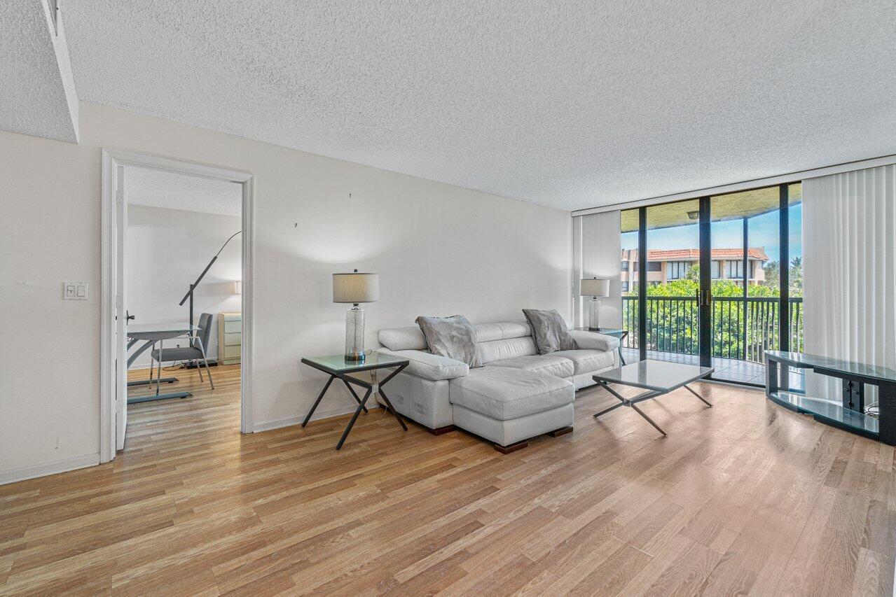 800 Jeffery Street, Unit 308 Boca Raton, FL 33487 - Photo 8 of 38 007-800JefferyStreet-BocaRaton-FL-33487-