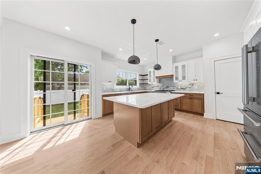 51 Becker Avenue Rochelle Park, NJ 07662 - Photo 10 of 48