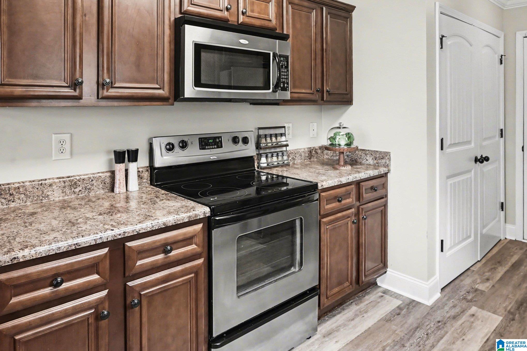 1098 Emerald Ridge Drive Calera, AL 35040 - Photo 8 of 14 Gallery Image 8
