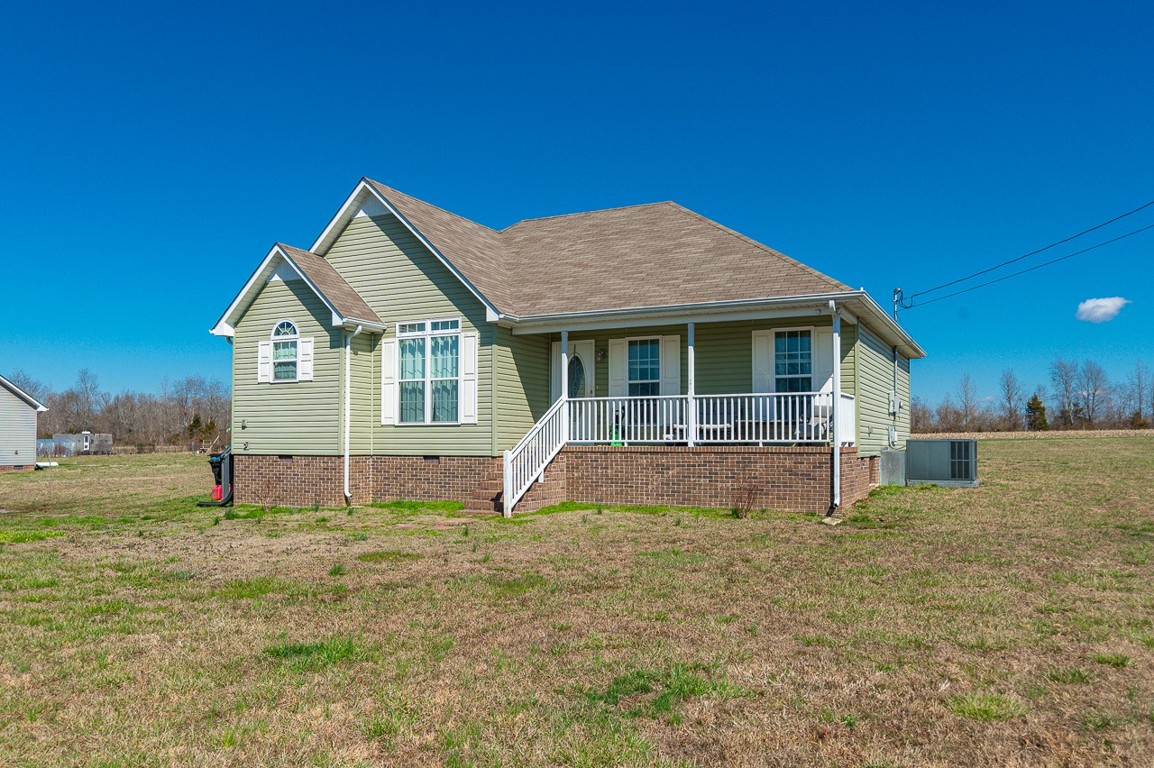 280 Flintville School Road Elora, TN 37328 - Photo 1 of 40 a view of a house with a yard