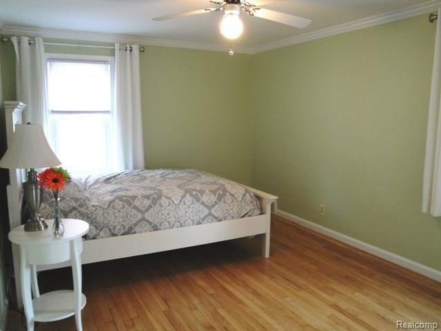 1932 Broadstone Road Grosse Pointe, MI 48236 - Photo 13 of 22 bedroom 1.jpg