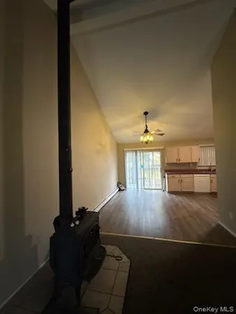 $4,000 | 650 North Dunton Avenue, East Patchogue, NY 11772