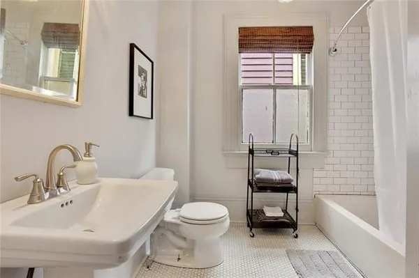 $5,000 | 4217 Camp Street, New Orleans, LA 70115