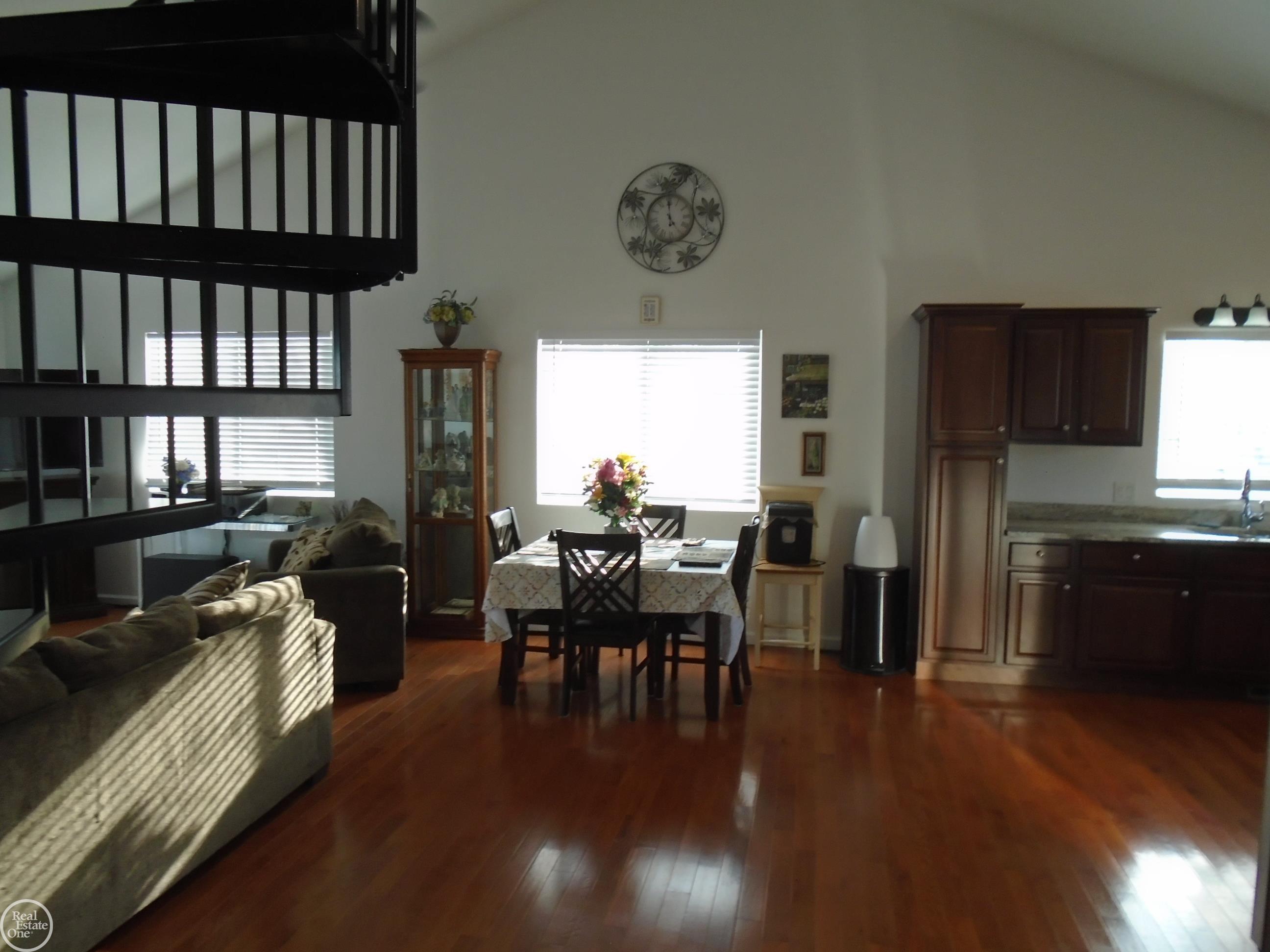 37569 Church Road Harrison Township, MI 48045 - Photo 7 of 26 50132847-7c0e9e1d-16cd-446e-98df-b46ef705fccc.JPG