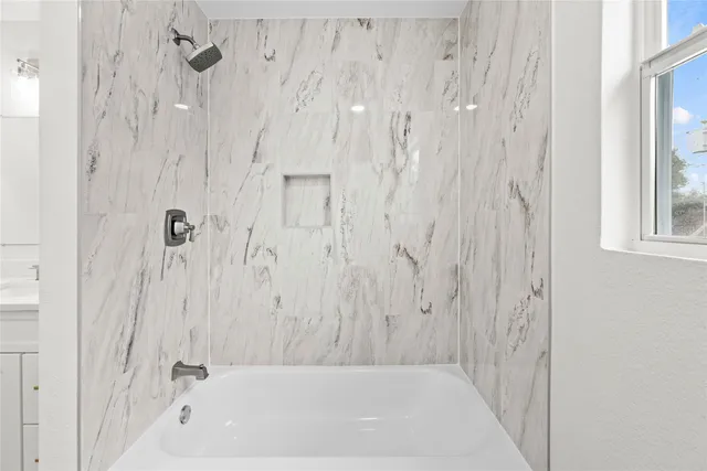 $699,000 | 12551 Honeywood Trail, Houston, TX 77077