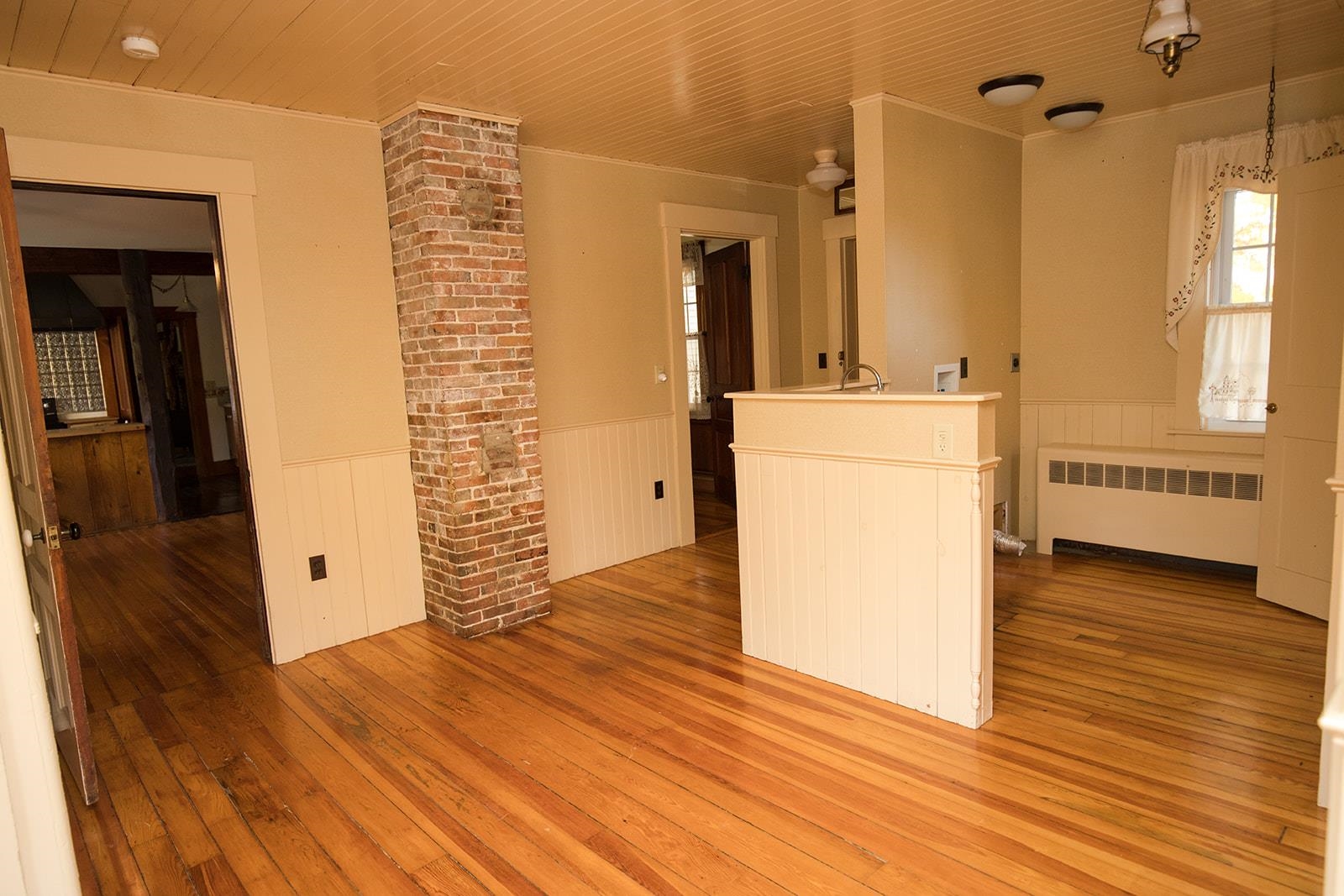 963 Meredith Center Road Laconia, NH 03246 - Photo 5 of 40