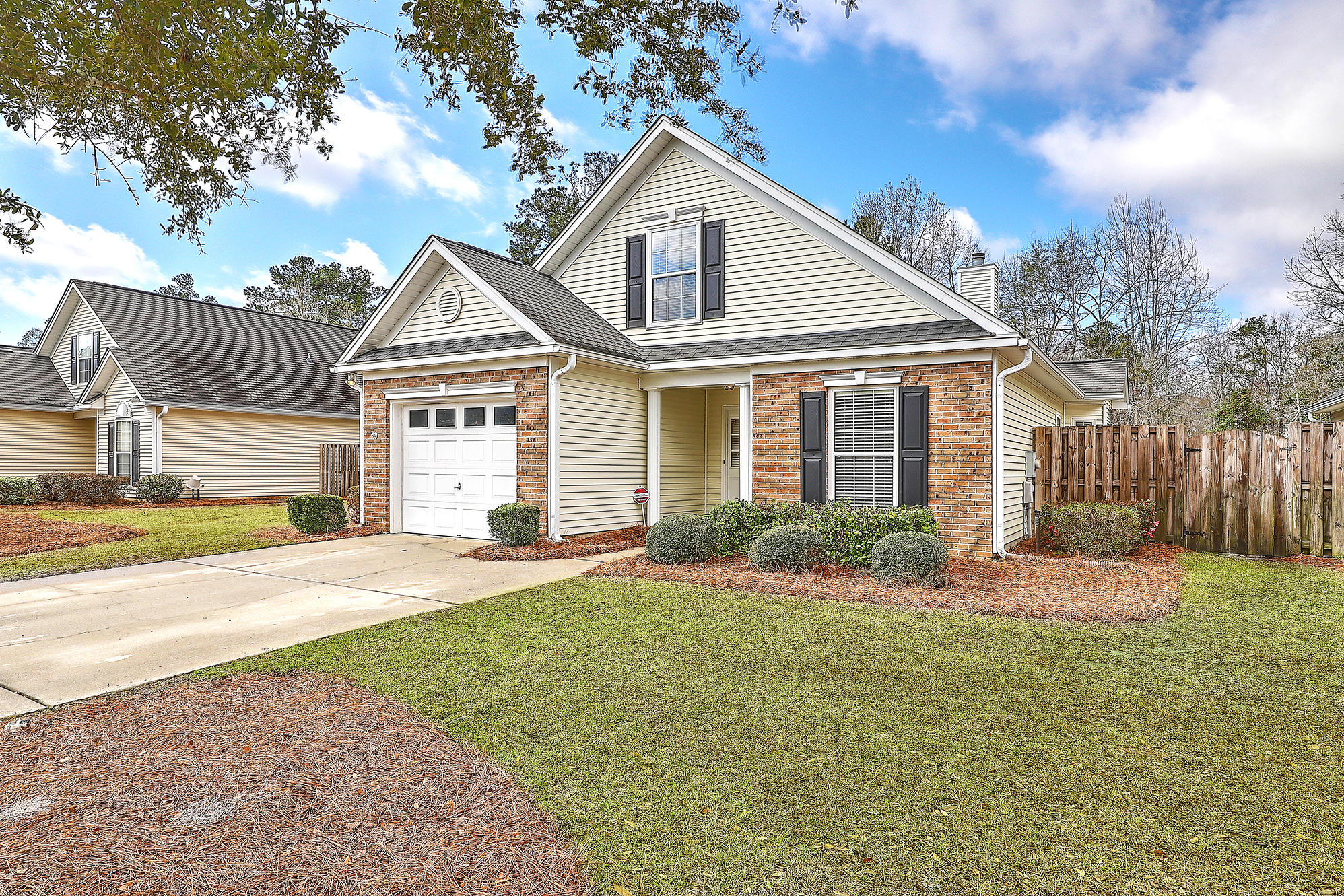 9270 Ayscough Road Summerville, SC 29485 - Photo 3 of 28 3