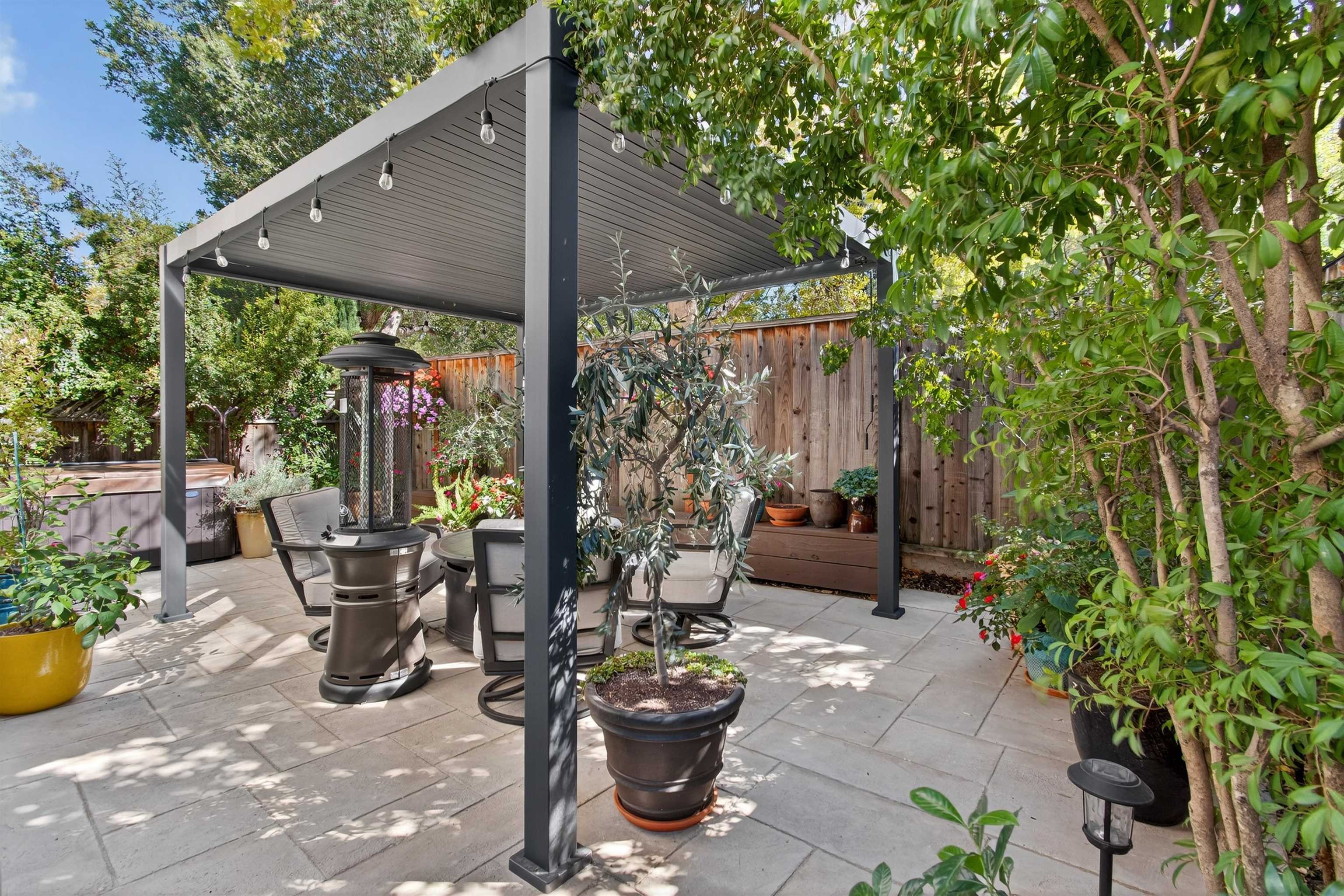 6206 Lakeview Circle San Ramon, CA 94582 - Photo 29 of 57 a view of a patio with chairs and potted plants