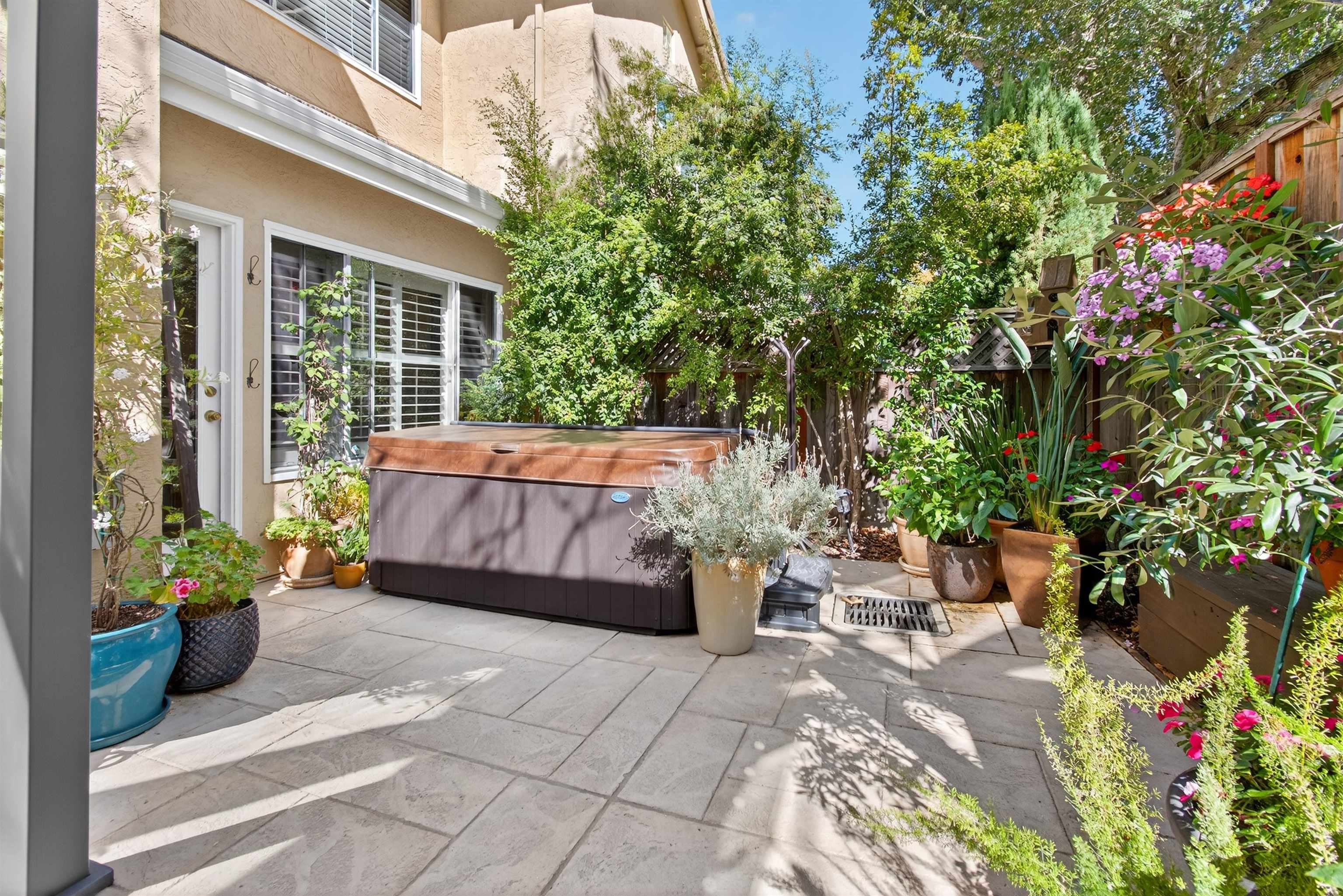 6206 Lakeview Circle San Ramon, CA 94582 - Photo 31 of 57 a view of a backyard with sitting area