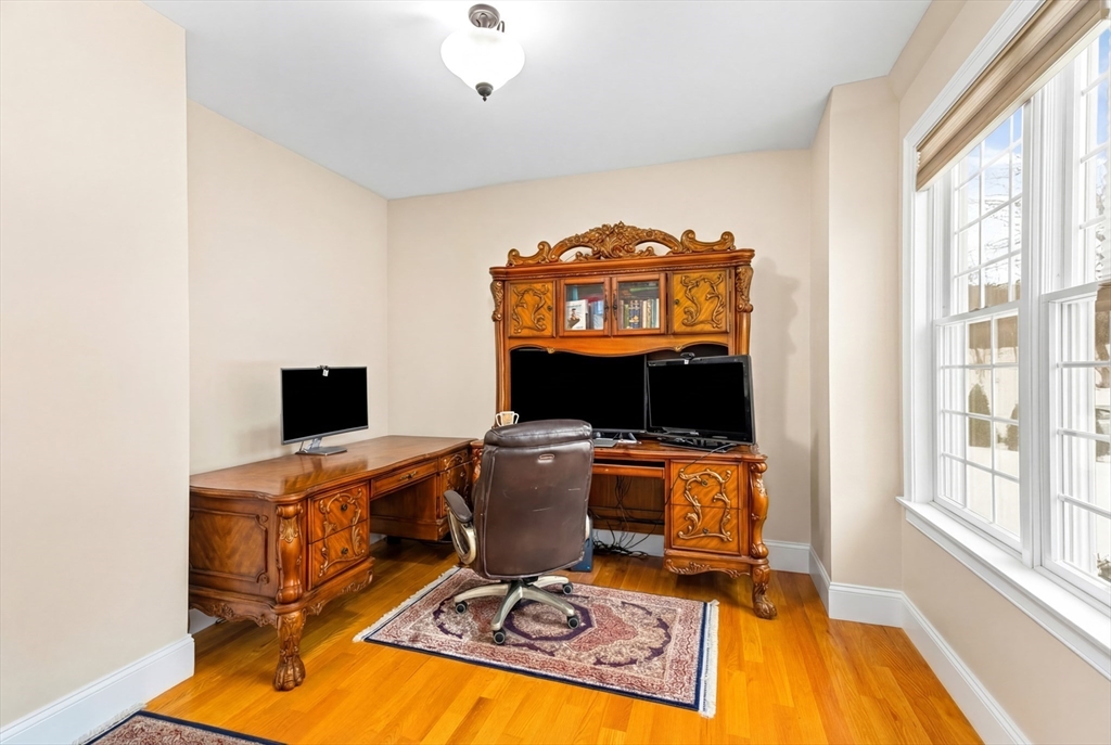 50 Sterling Road Needham, MA 02492 - Photo 8 of 42